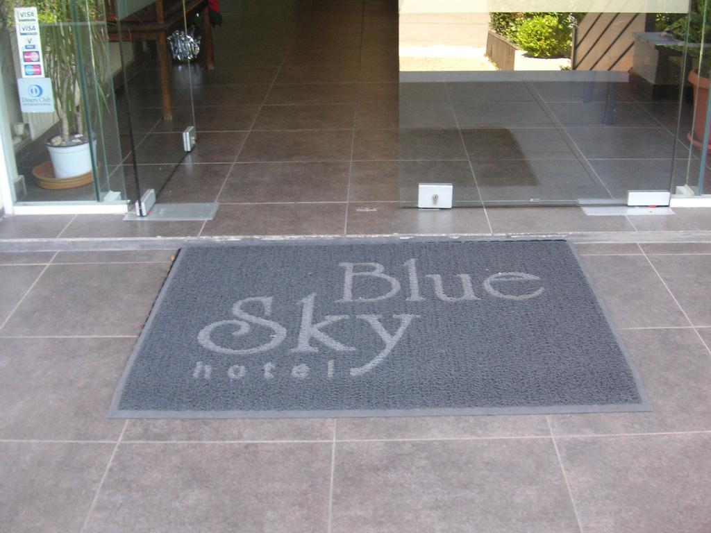 Blue Sky Hotel กลีฟาดา ภายนอก รูปภาพ